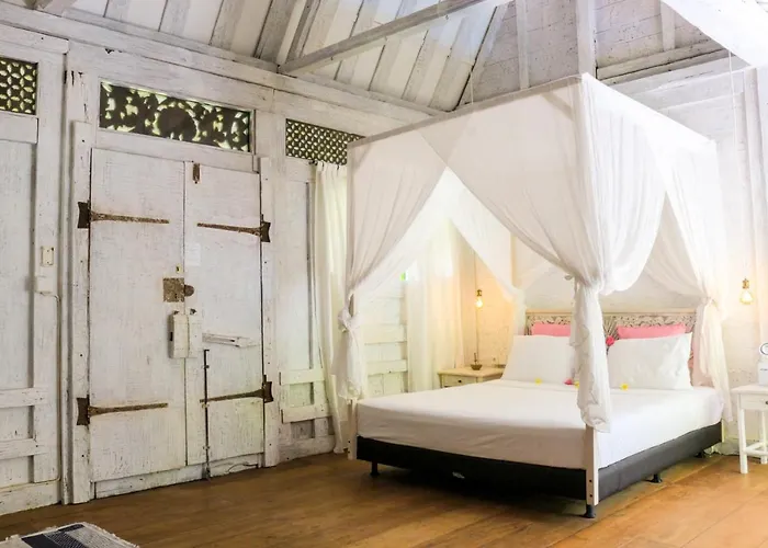Chanteak Bali - Teak House 2 4* ジンバラン