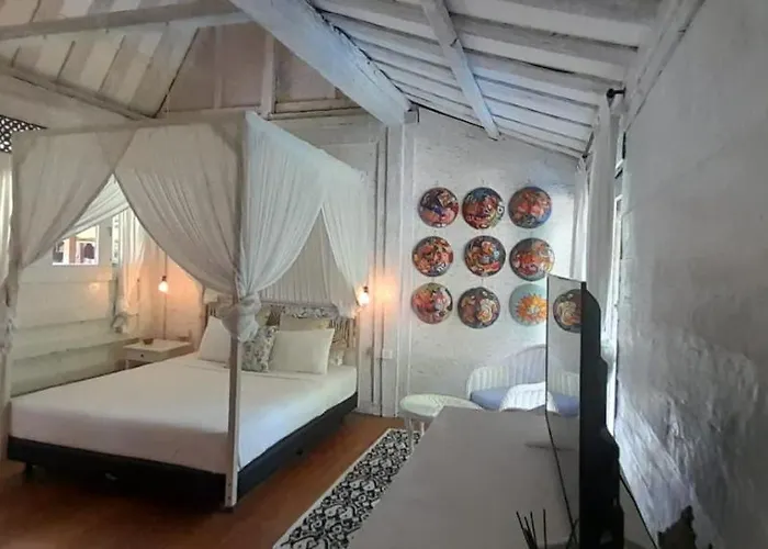 Chanteak Bali - Teak House 2 4* ジンバラン